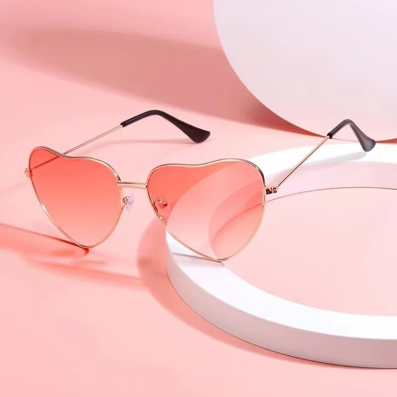 แว่นกันแดดทรงหัวใจโลหะ แฟชั่นว - Street Fashion Vintage บทวิจารณ์และราคา