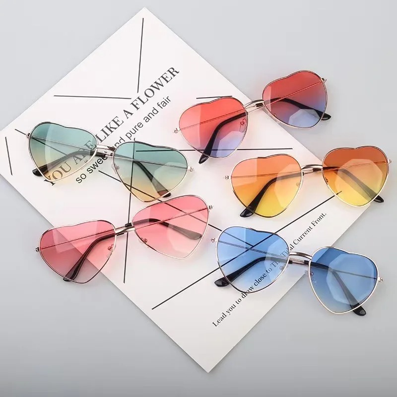 แว่นกันแดดทรงหัวใจโลหะ แฟชั่นว - Street Fashion Vintage บทวิจารณ์และราคา