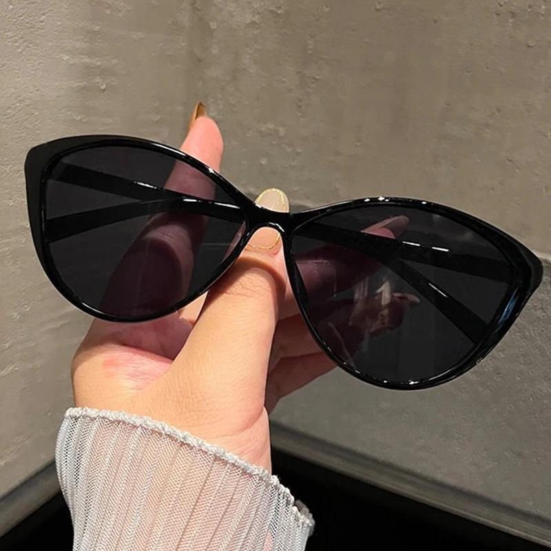 แว่นกันแดดทรงแคทอายสไตล์เรโทร  - Street Fashion Vintage บทวิจารณ์และราคา